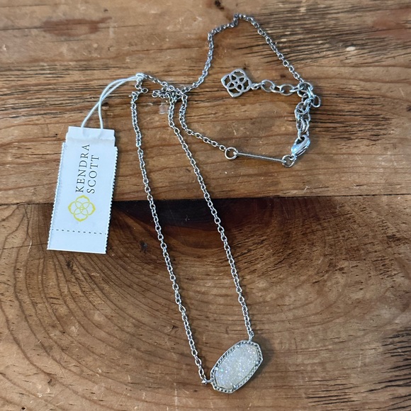 Kendra Scott Elisa Silver Pendant Necklace in Iridescent Drusy - Picture 3 of 6